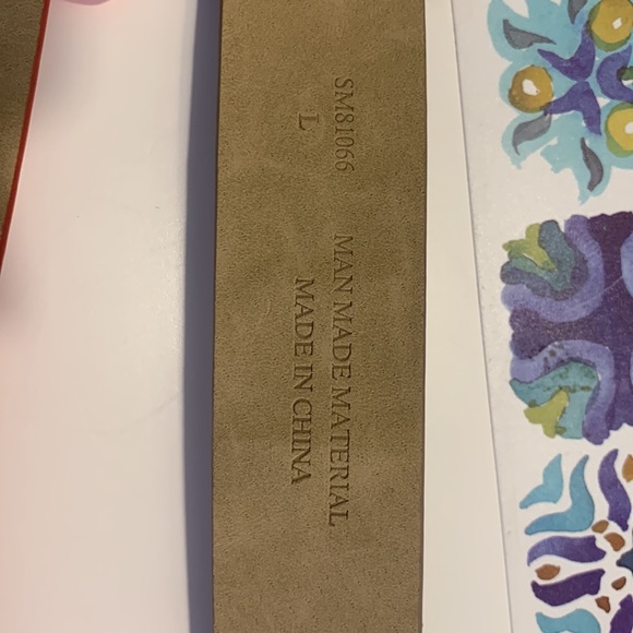 Set of 2 large belt FOR 15$ - Picture 3 of 6